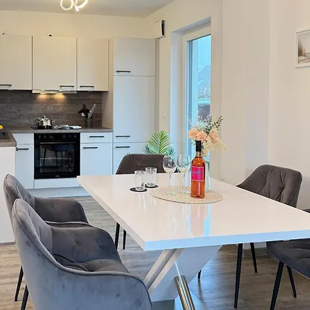 Boddenblick 11 * Fuhlendorf (Mecklenburg-Vorpommern)